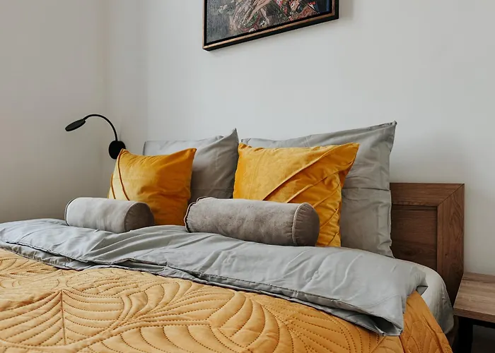 Old Town Next To Main Station كراكوفيا