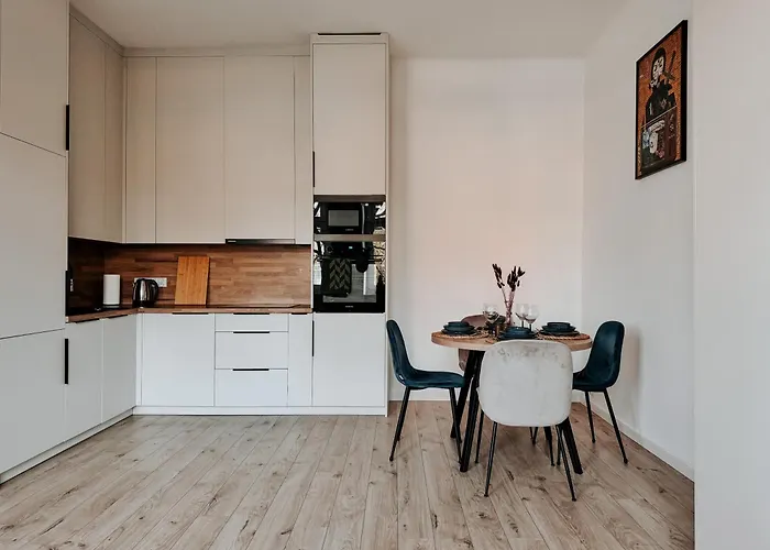 Old Town Next To Main Station كراكوفيا